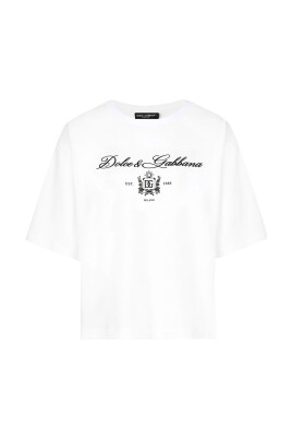 t-shirt-decontracte-en-coton-blanc