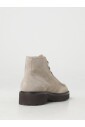 bottines-a-lacets-en-daim-sable