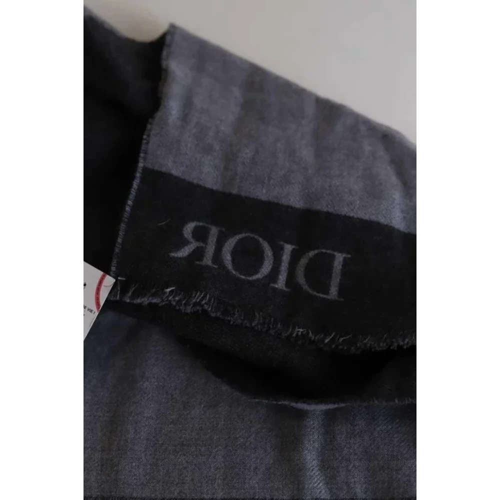 Dior Vintage Pre-owned Wool scarves Gray Dames