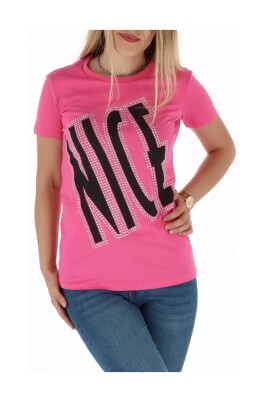 t-shirt-graphique-etincelant