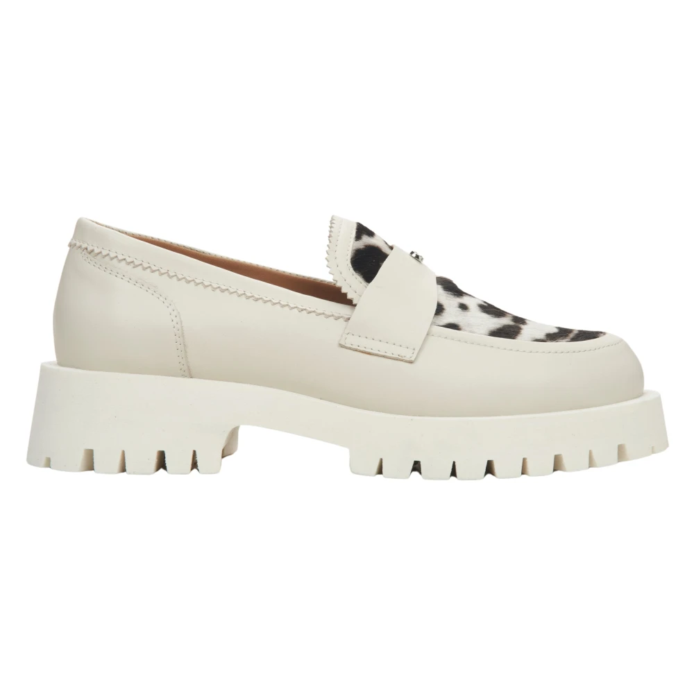 Shoes > Flats > Loafers - - Estro - Modalova