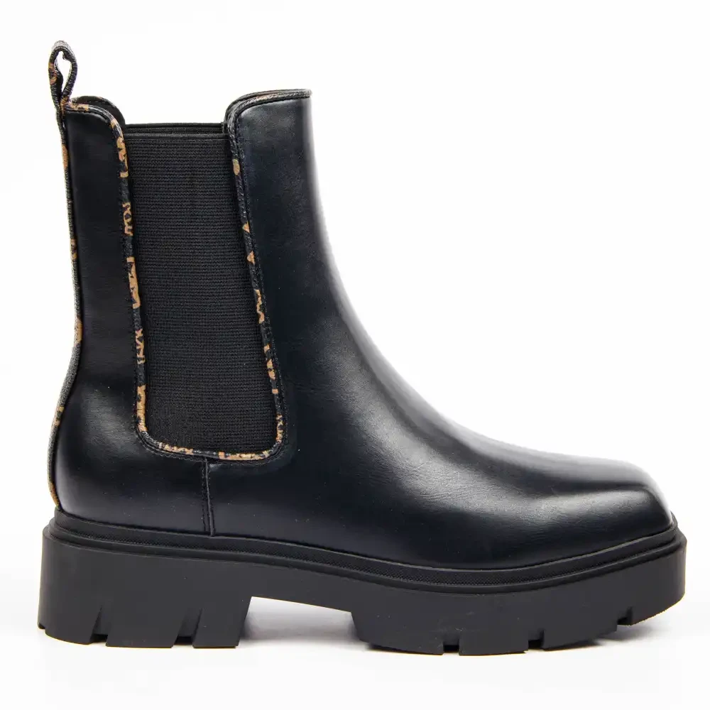 Shoes > Boots > Chelsea Boots - - Guess - Modalova
