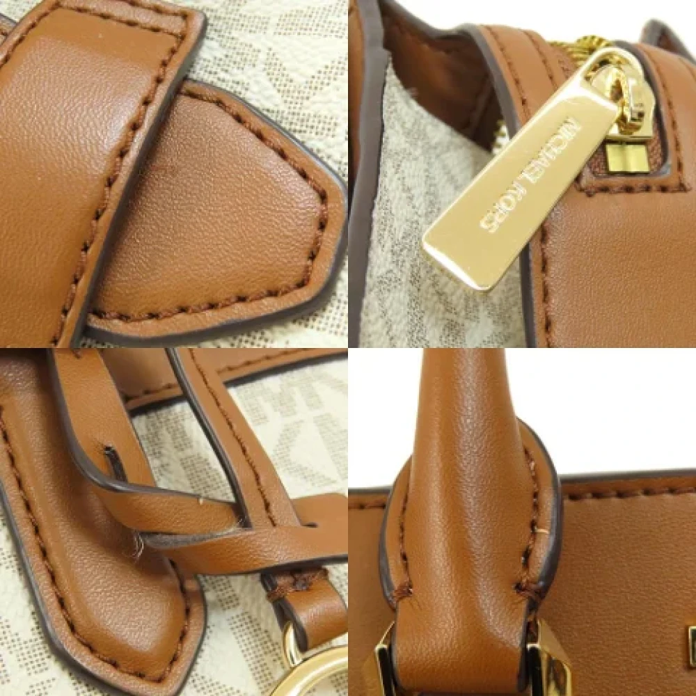 Michael Kors Pre-owned Fabric handbags Beige Dames