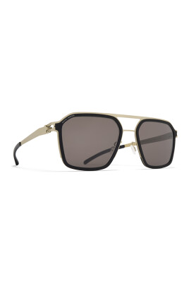 metallic-sunglasses-ss25-stylish-womens-accessories