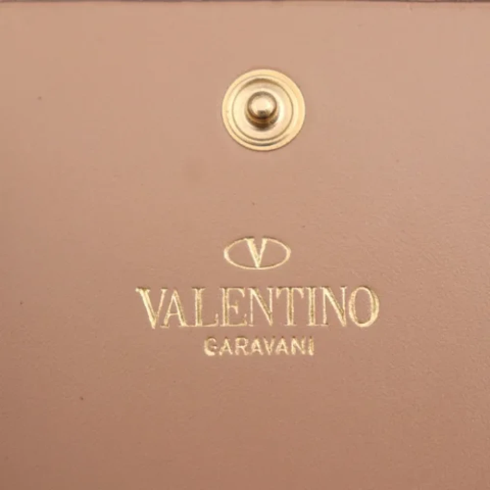 Valentino Vintage Pre-owned Leather wallets Beige Dames
