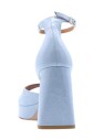 collie-sandal
