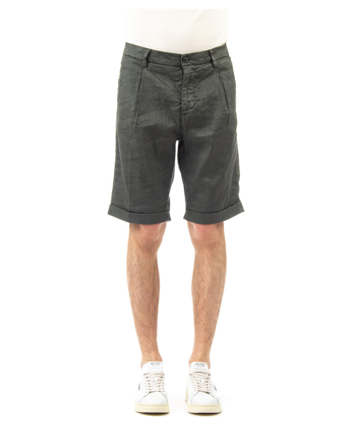 shorts-verts-decontractes-en-melange-de-lin