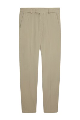 pantalon-homme-coupe-moderne