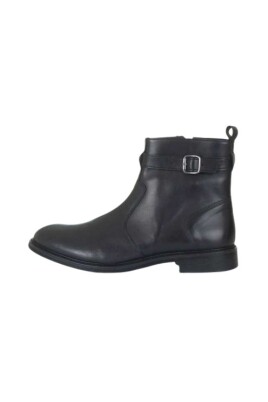 Shop Boots from Emporio Armani online on Miinto display picture 1