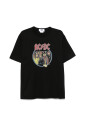 black-crew-neck-t-shirt