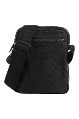 elegant-and-functional-shoulder-bag