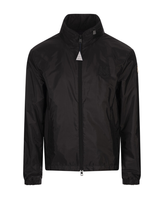 veste-a-capuche-noire