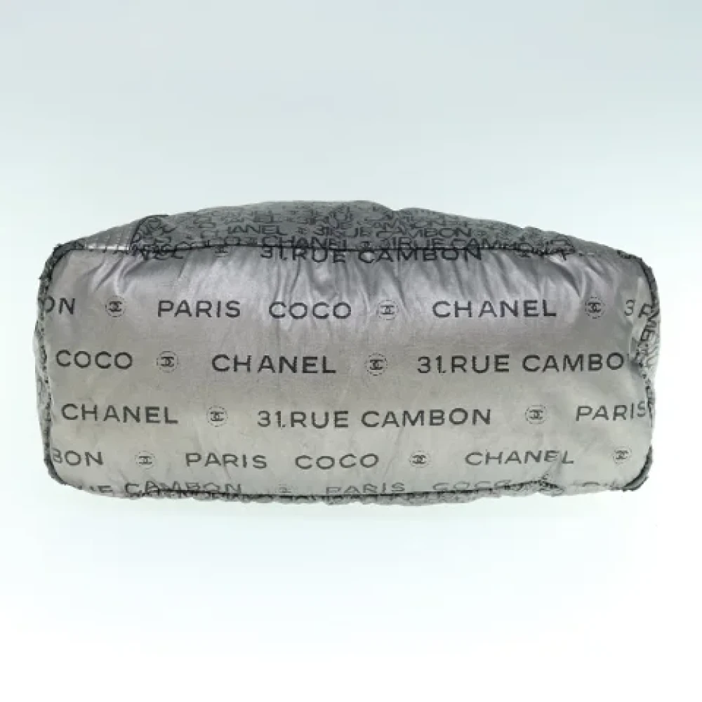 Chanel Vintage Pre-owned Nylon chanel-bags Gray Dames