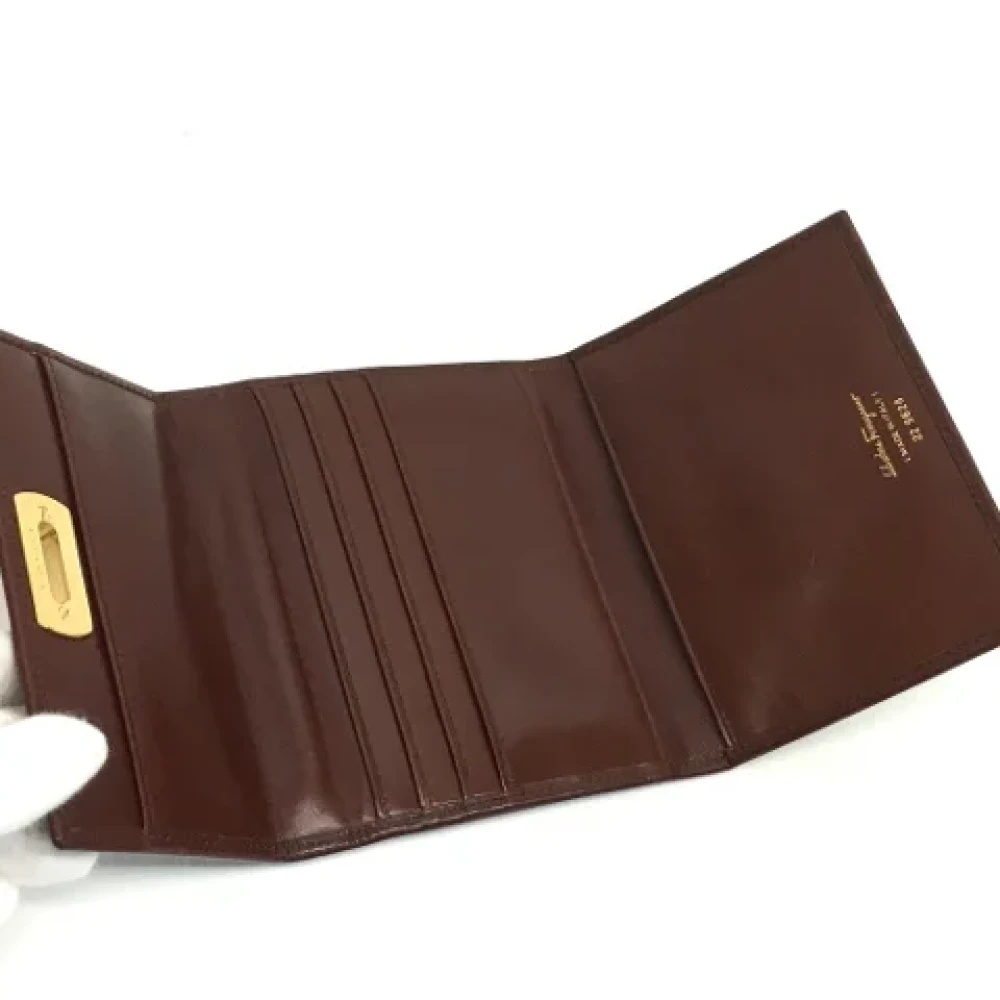 Salvatore Ferragamo Pre-owned Leather shoulder-bags Brown Dames
