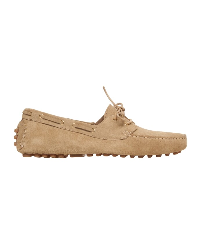 chaussures-bateau-en-daim-beige-avec