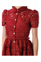 robe-bordeaux-a-col-en-dentelle