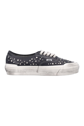 authentic-tc-sneakers