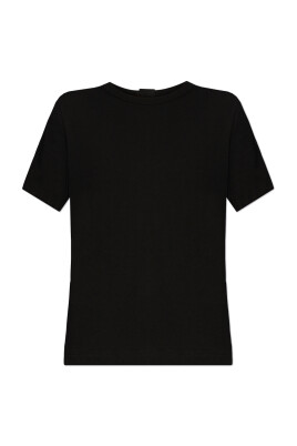 t-shirt-with-a-round-neckline