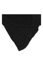 haut-en-tricot-noir-a-encolure-bateau