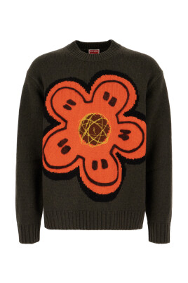 futura-2000-embroidered-knitted-jumper