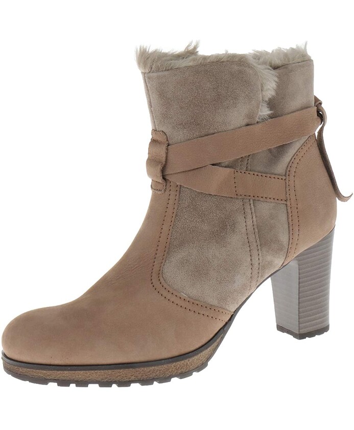 bottes-en-nubuck-taupe-doublees