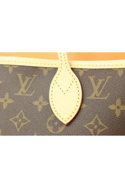 Louis Vuitton Beige Hide and Seek Double Face Printed Silk 90cm