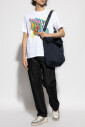 t-shirt-avec-imprime-colore