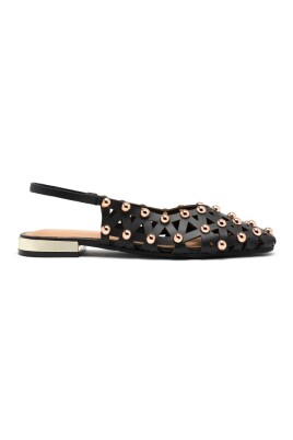 sandales-slingback-en-cuir-perfore-cloute