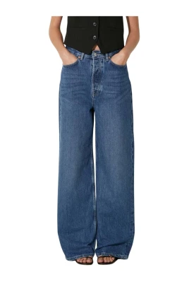 Shelly Jeans