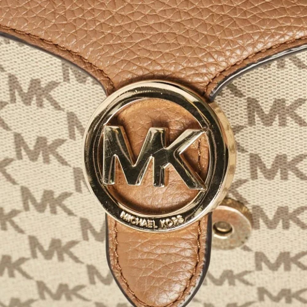 Michael Kors Pre-owned Leather crossbody-bags Beige Dames