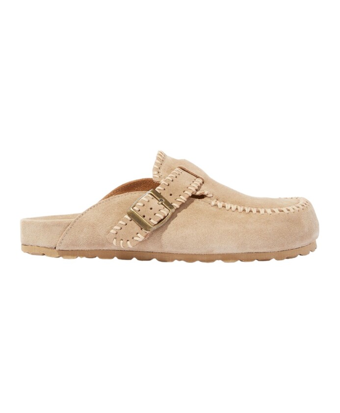 mule-beige-en-daim-avec-bout-mocassin