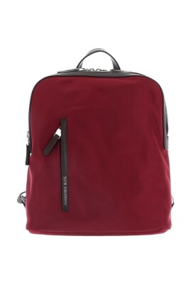 snygg-nylon-ryggsack-med-eco-lader-detaljer