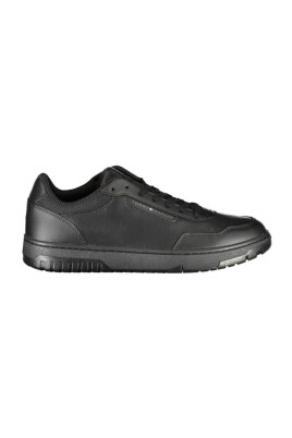 black-leather-low-top-sneaker