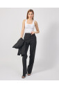 pantalon-noir-coupe-droite