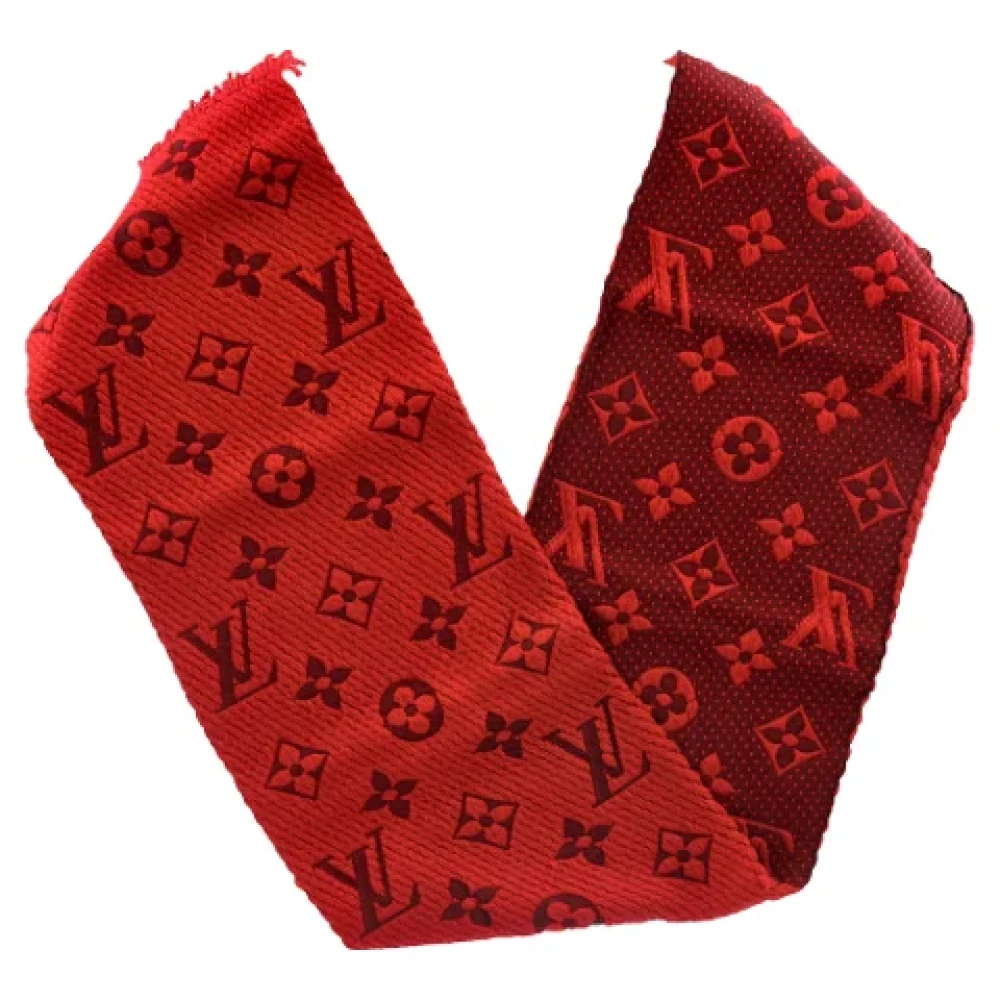 Louis Vuitton Vintage Pre-owned Wool scarves Red Dames