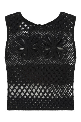 crochet-knit-sleeveless-top