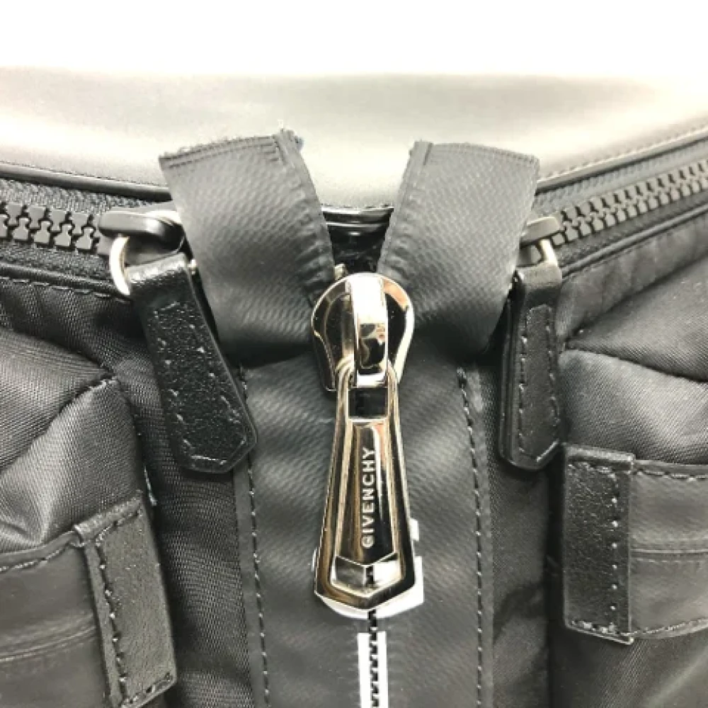 Givenchy Pre-owned Fabric crossbody-bags Black Heren