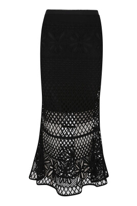 black-maxi-skirt-stylish-fit