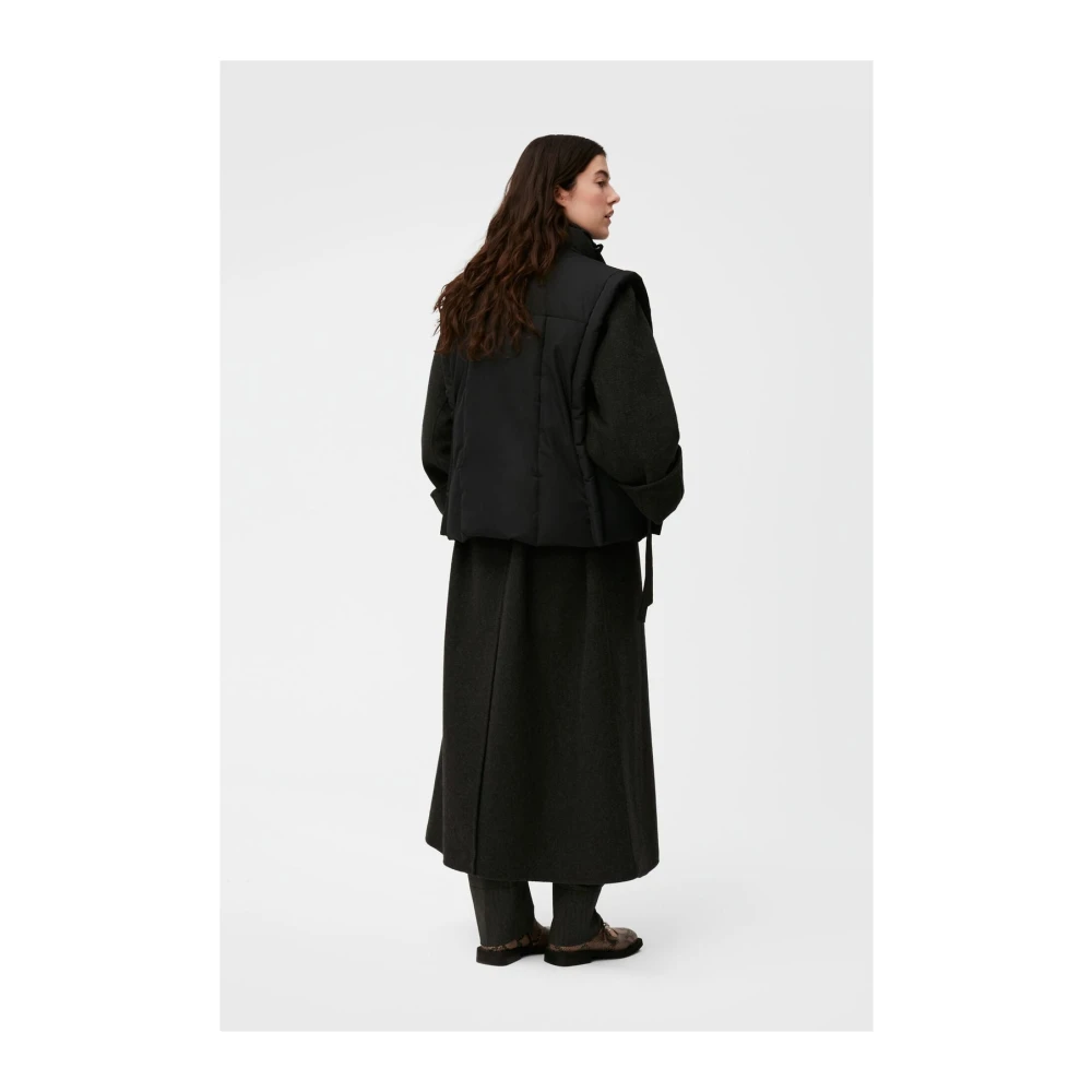 Ganni Gewatteerd Polyester Vest Black Dames