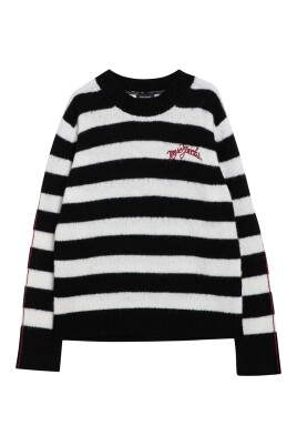 crew-neck-shirt