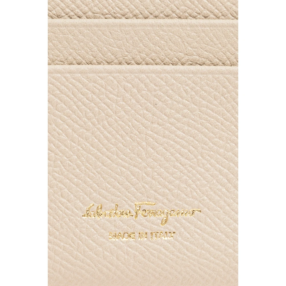 Salvatore Ferragamo Kaarthouder Beige Dames