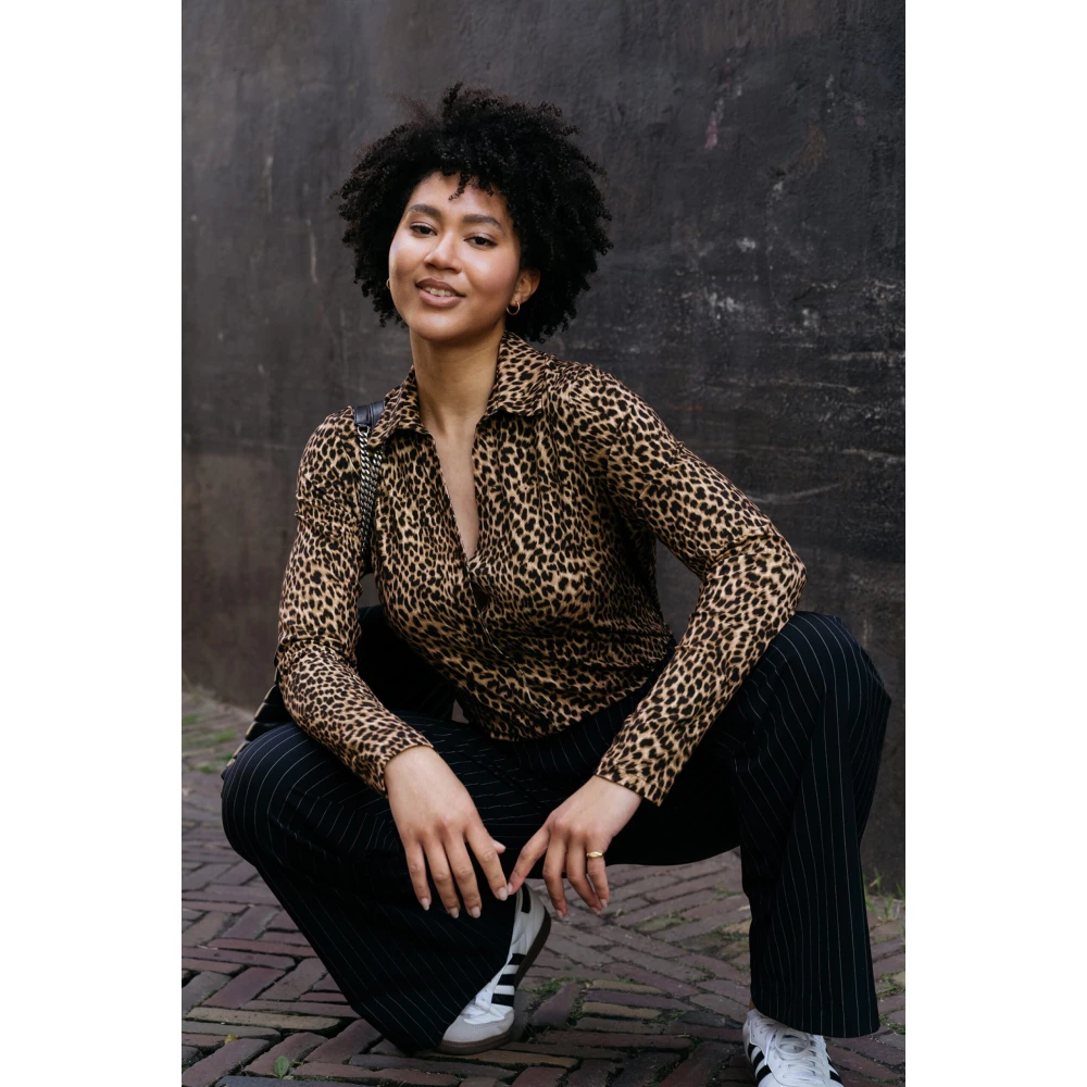 &Co Woman Bloes met lange mouwen en ruches Brown Dames
