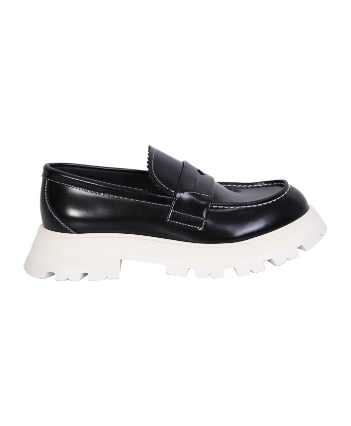 eigentijdse-chunky-rubberen-zool-loafer
