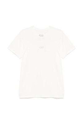 embroidered-logo-t-shirt