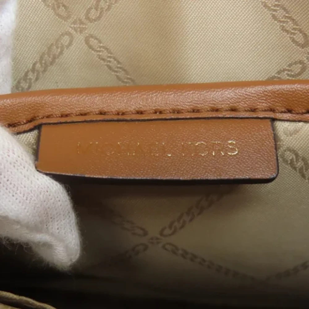 Michael Kors Pre-owned Canvas shoulder-bags Brown Dames