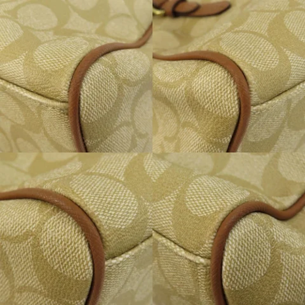 Coach Pre-owned Leather handbags Beige Dames