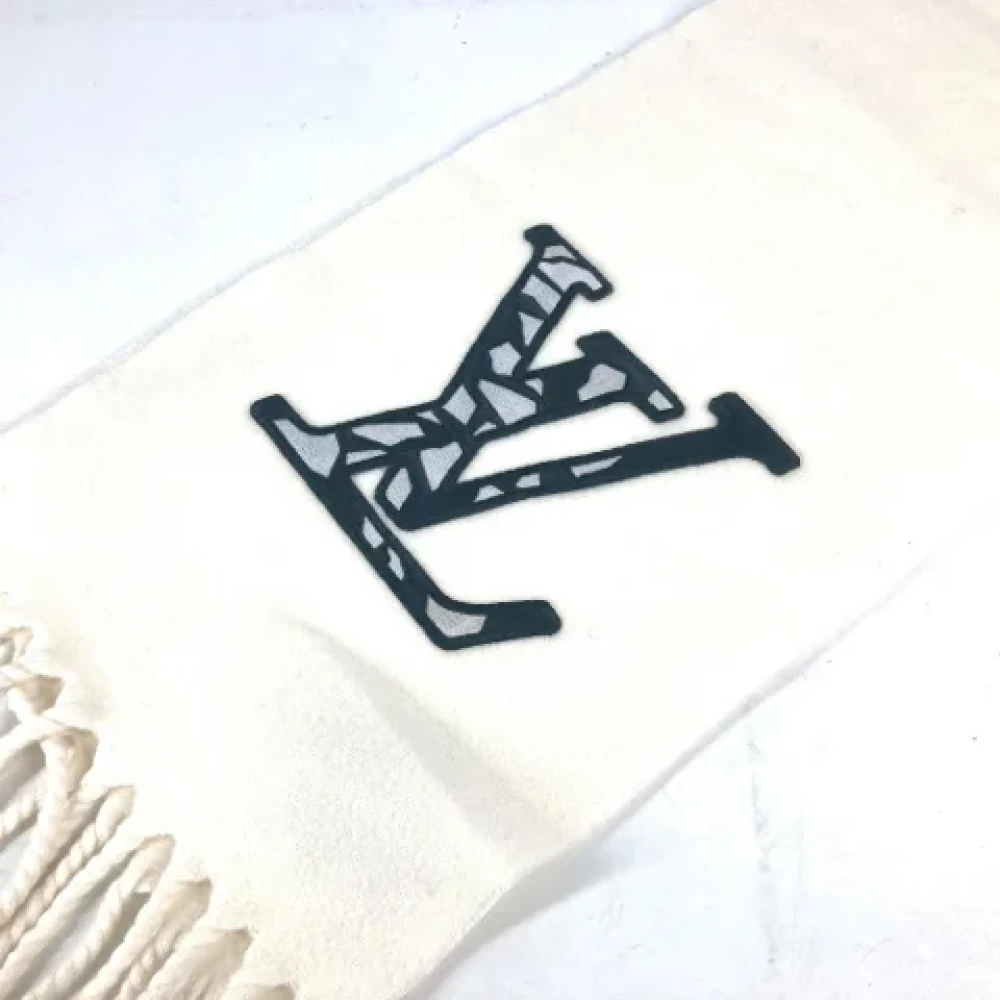 Louis Vuitton Vintage Pre-owned Wool scarves White Dames