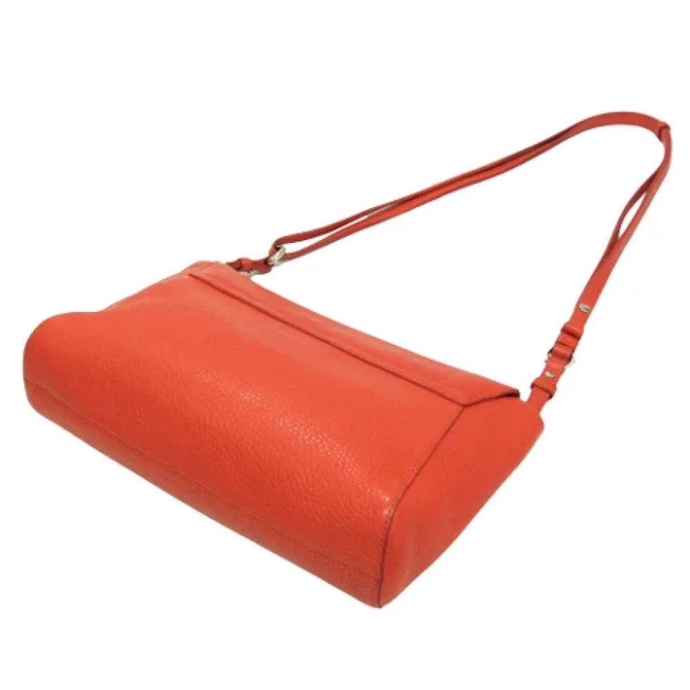 Salvatore Ferragamo Pre-owned Leather shoulder-bags Orange Dames
