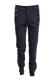 Schlanke Hose