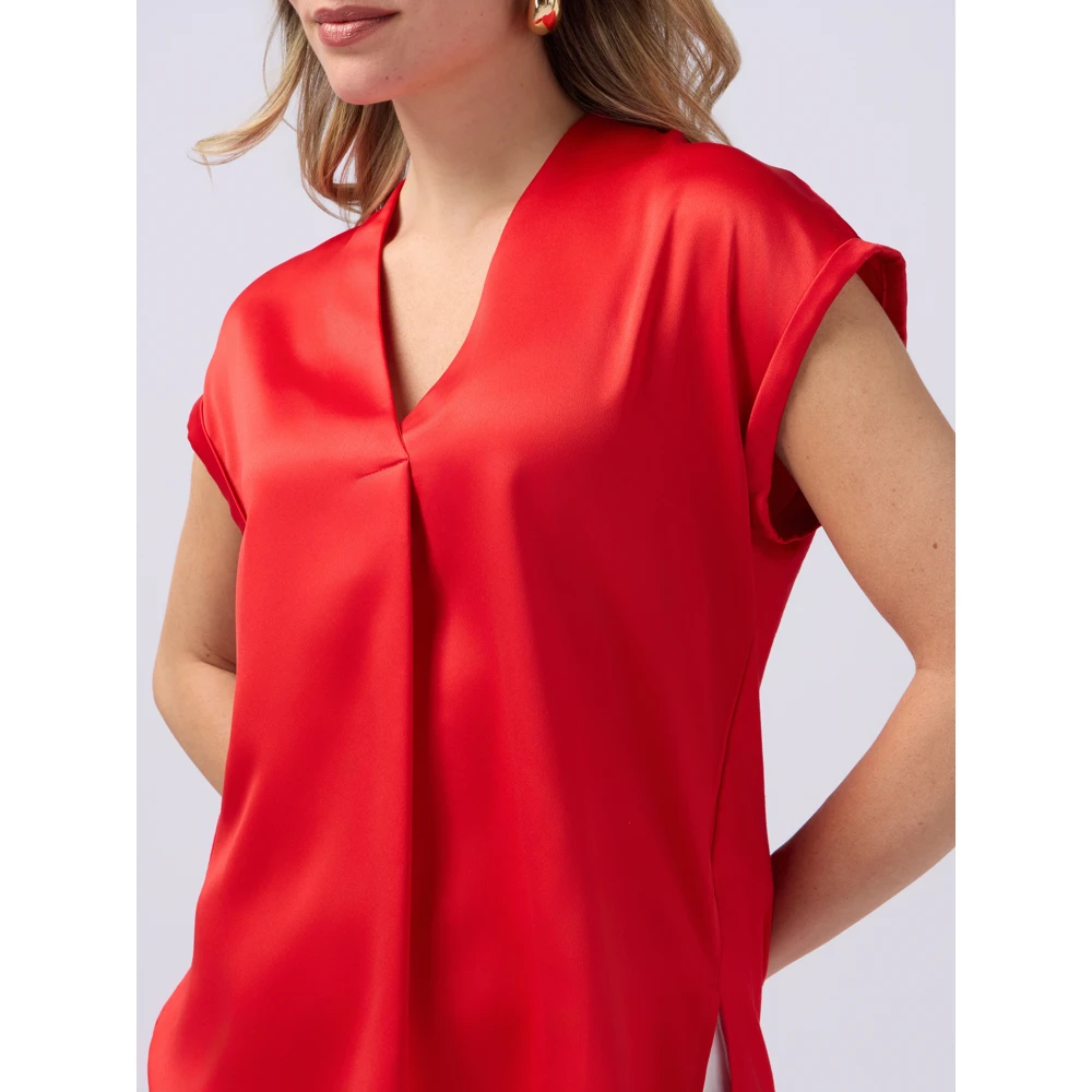 Oltre T-shirt van twee verschillende materialen met V-hals Red Dames